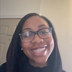 Meet your Posher, Tejaia💰.